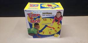 lot 117 image: Time Mat Floor Game, Complete, Looks New