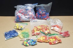 lot 120 image: Large Quantity of CountingMath Manipulatives