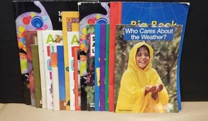 lot 248 image: Lot of 17 Non-Fiction Big Books