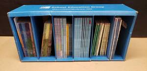lot 287 image: Lot of Misc Leveled Readers & Classroom Library Books, 20 Titles, Approx 95 Books