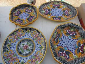 lot 10 image: Talavera Maxima Huerta Amazon Puebla MEXICO platters. HANDMADE -  16 platter, 14 serving bowl, 19 X13 serving platter