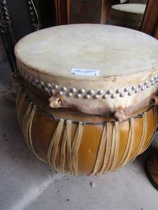 lot 1 image: African drum,  22x23    made & obtaned in Africa