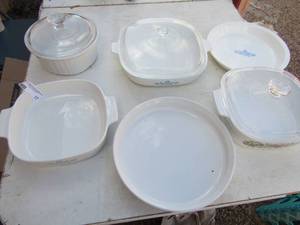 lot 17 image: CORNINGWARE & CORRELLE  LOT - CASSEROLES, PIE PLATES  LIDS