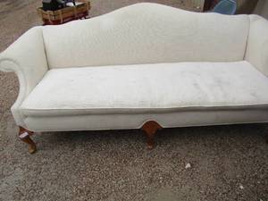 lot 33 image: white sofa 278534 with wooden claw feet, needs cleaned good condition