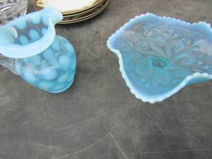 lot 39 image: BLUE WITH WHITE BUBBLE PITCHER- Fenton    Blue translucent milk glass CANDY DISH