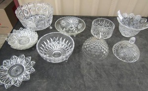 lot 53 image: crystal lot includes, salad bowl, lids, saucers and more