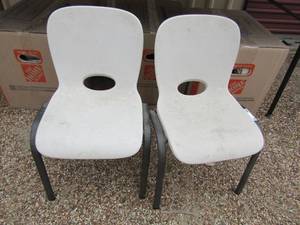 lot 60 image: 2 white toddler chairs 23 12 tall
