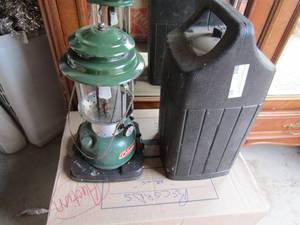 lot 65 image: Coleman lantern in caring case