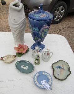 lot 71 image: Nippon China plate, blue vase, Wedgewood sm. Tray & trinket dish,  salt and pepper shakers and more