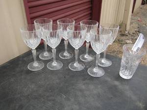 lot 86 image: 8 crystal tall stem wine glasses, 1 tea glass