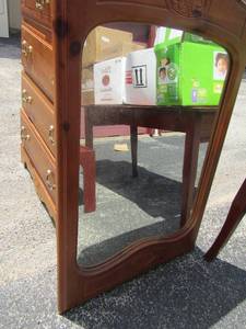 lot 110 image: hanging wall mirror heavy good condition, 46x30