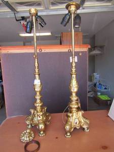 lot 240 image: 28 Brass lamps 1 with shade very heavy  QTY 2