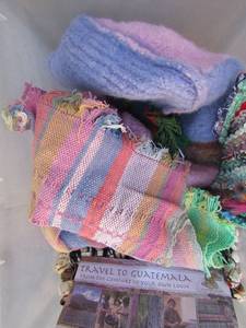 lot 289 image: tub of loom fabric and yarn