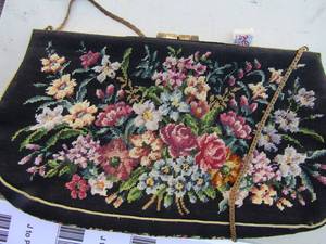 lot 292 image: hand crafted native america coin purse, jollis womens small hand bag made in austrilla