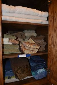 lot 96 image: Bath Towels and Set of 3 Rugs Brown, Tan, Blue and Sage Green, Plus White Rugs