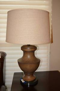 lot 109 image: Table Lamp