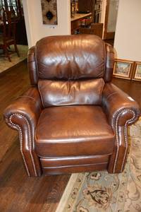 lot 119 image: Bassett Leather Rocking Recliner