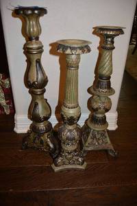 lot 121 image: Set of 3 Candle Sticks - 22 to 26 Tall Sizes