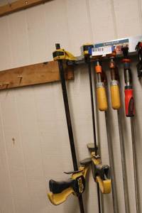 lot 515 image: Small Clamps and Quick Grips