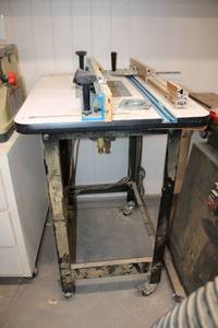 lot 518 image: INCRA Router Table