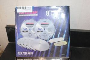 lot 536 image: Avenger 8 Professional Dado Set Saw Blades