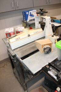 lot 522 image: Jet 22-44 Plus Drum Sander with Open Stand