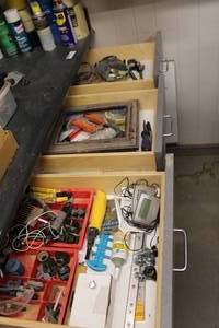 lot 533 image: Misc. Tools - Contents of 3 Drawers