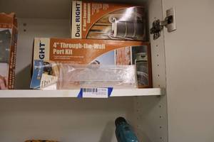 lot 564 image: Dust Right 4 Through-the-Wall Port Kit and Separator Components