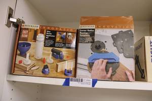 lot 565 image: Rockler Corner Radius Routing Templates and Glue Bottle Applicator Kit