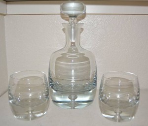 lot 213 image: Heavy Barware Crystal Decanter and Glass Set