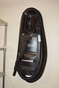 lot 356 image: Autobahn Max Vac Wall Vacuum