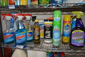 lot 358 image: Cleaners and Lysol Wipes