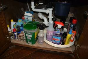 lot 167 image: Kitchen Cleaners
