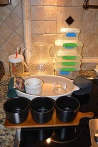 lot 192 image: Pampered Chef Dish, Thomasville Serving Set, Ramekins, Glass Pitcher, Plastic Storage Boxes