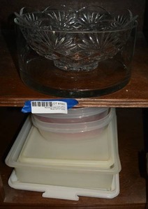 lot 185 image: Glass Bowls, Plastic Storage Containers
