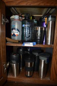 lot 186 image: Water and Coffee Travel Mugs