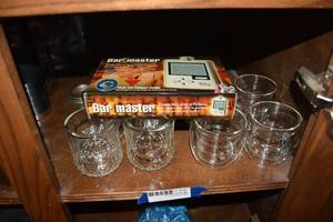 lot 187 image: Bar Master, BTaT and Ozeri Glasses