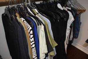 lot 302 image: Womens Shirts, Tank Tops and Jeans (Mostly Size M or 8)