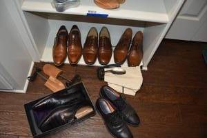 lot 318 image: Mens Dress Shoes Florsheim, Cole Haan, Clarks, J Murphy Brands Size 10 Plus Shoe Stretchers and Shine Sponge