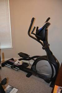 lot 3 image: Sole E35 Elliptical Exercise Machine
