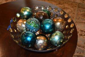 lot 124 image: Large Jeweled Wire Bowl with Decorative Blue and Gold Balls