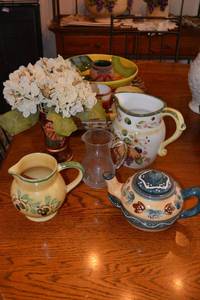 lot 143 image: Teapot, Pitchers, Vase, Coffee Mugs Serving Bowl and Wicker Chargers