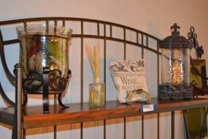 lot 146 image: Home Dcor Glass Potpourri Vase, Oil Diffuser, Wine Plaque and Glass Container
