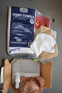 lot 413 image: Terry Towels (unopened), Shop Towels