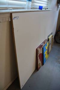 lot 438 image: White Laminate Shelving Board - 4x8