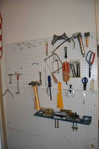 lot 435 image: Misc. Tools on Wall