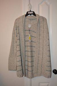lot 706 image: NicZoe Sweater Size M - Still with Tags