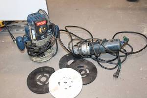 lot 549 image: Ryobi Router