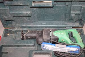 lot 632 image: Hitachi CR 13V Reciprocating Saw
