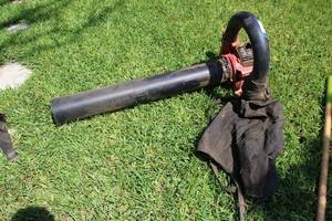 lot 646 image: Toro PowerVac